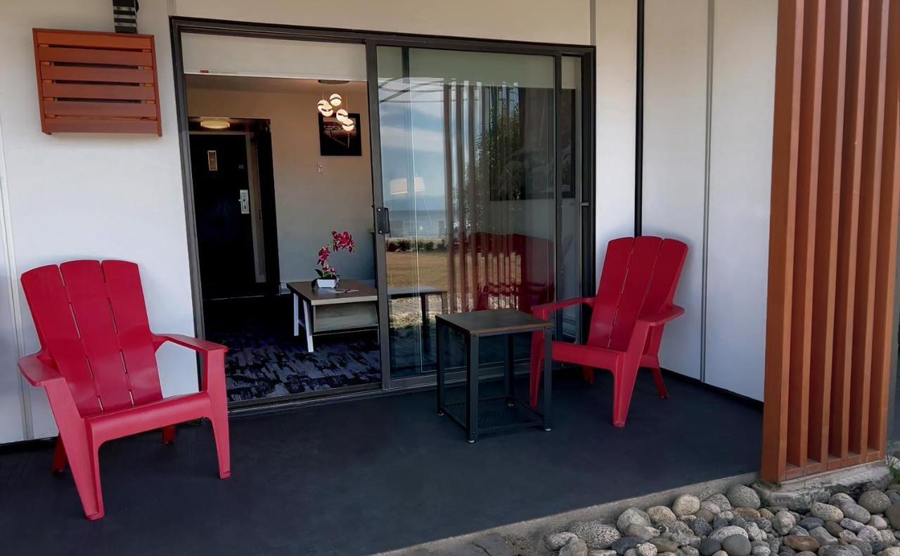 The Oceanside, A Coast Hotel Sechelt Ngoại thất bức ảnh