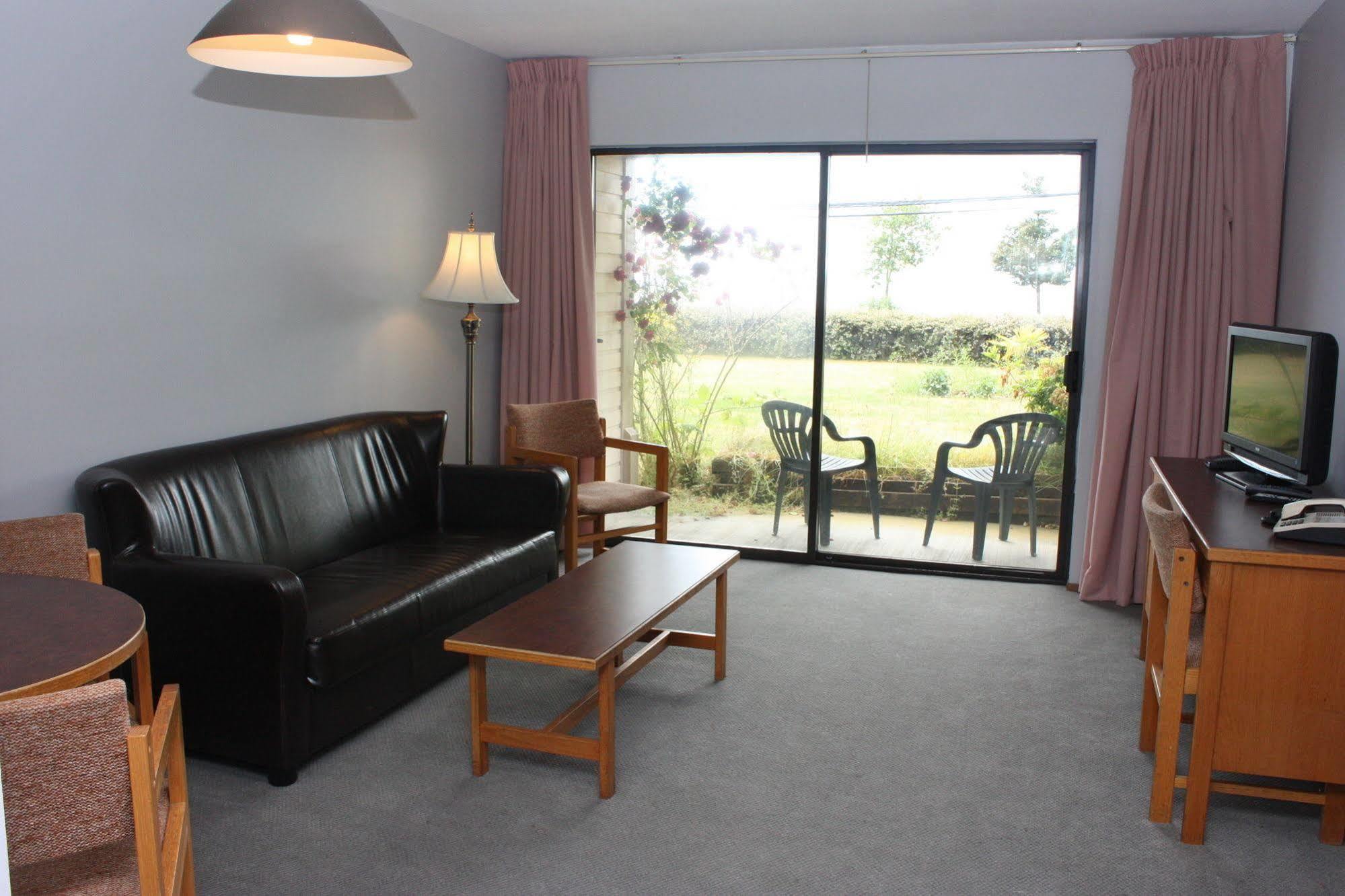 The Oceanside, A Coast Hotel Sechelt Ngoại thất bức ảnh